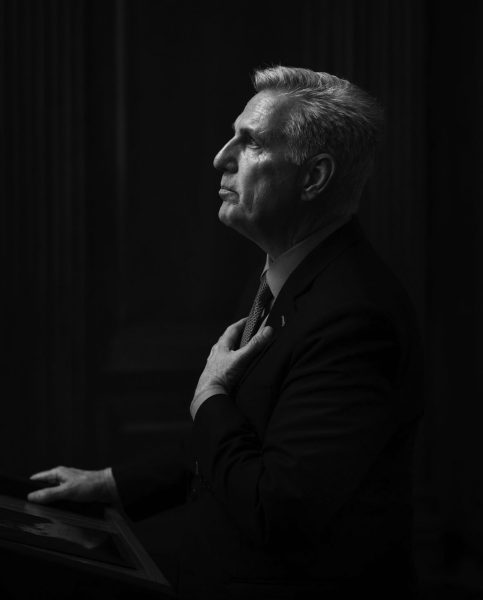 Kevin McCarthy speaks in a rambling press conference moments after being ousted as speaker.